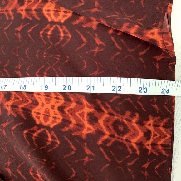 Lane Bryant Burgundy Cold Shoulder,Bell Sleeve Blouse w/Ombré. Size 22/24 - Picture 8 of 11